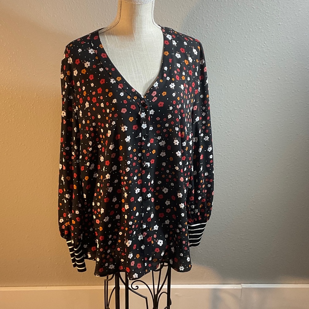 CAbi Floral V-Neck Blouse - Black, Red, White